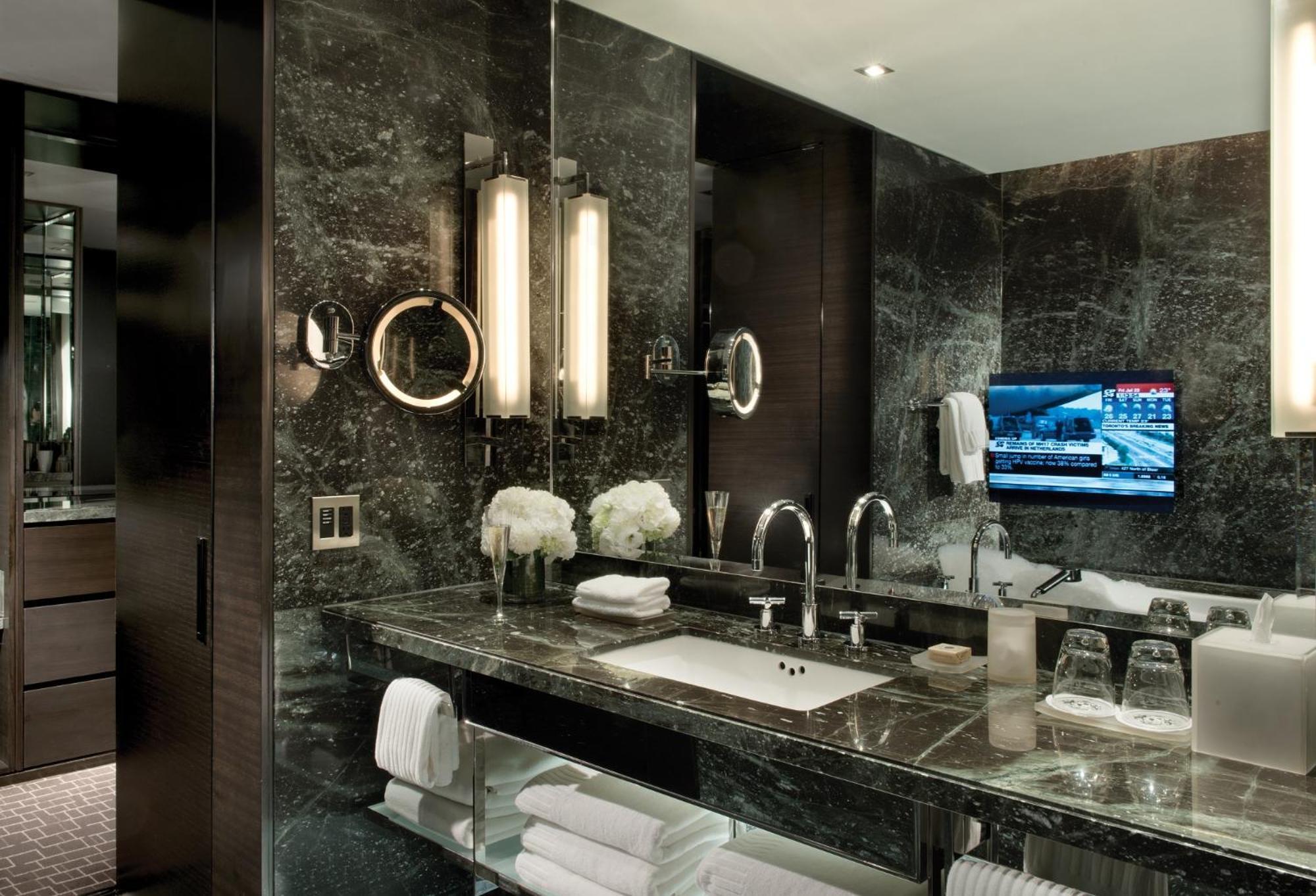 The Hazelton Hotel Торонто Экстерьер фото